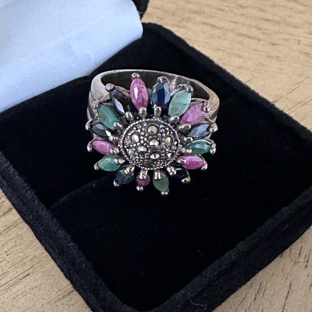 Elegant Multi-Color Gemstone Ring